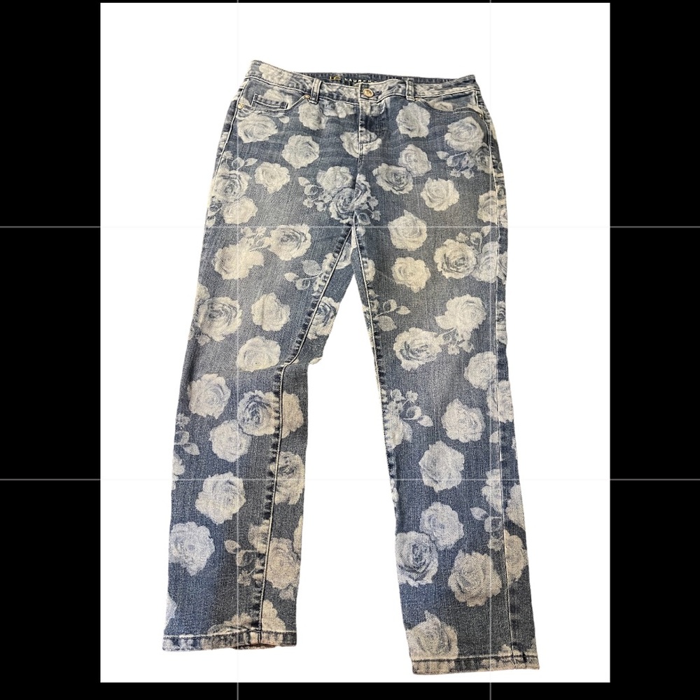 Lauren Conrad jeans with Rose flowers / Roses floral print size 12